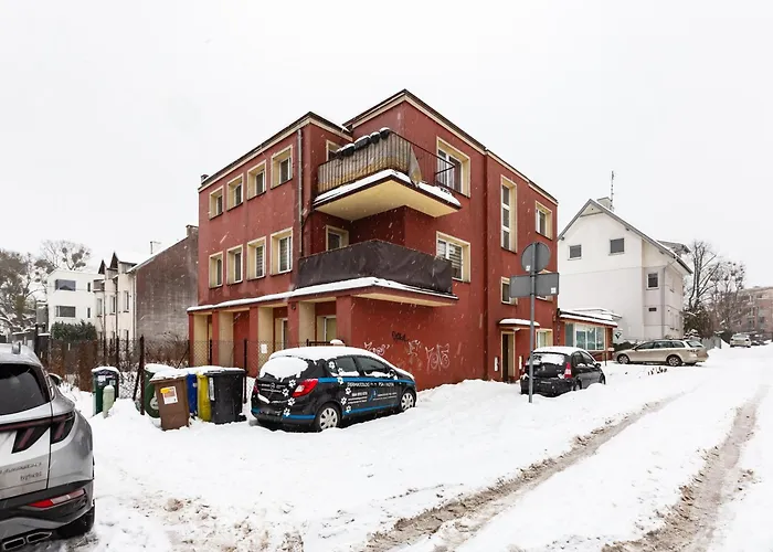 Orlowo Standard By Bookinghost *